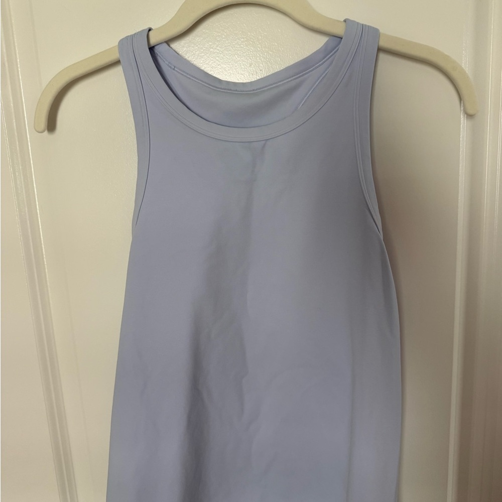 Lululemon Women's Sleeveless Tank Top in Light Lavender